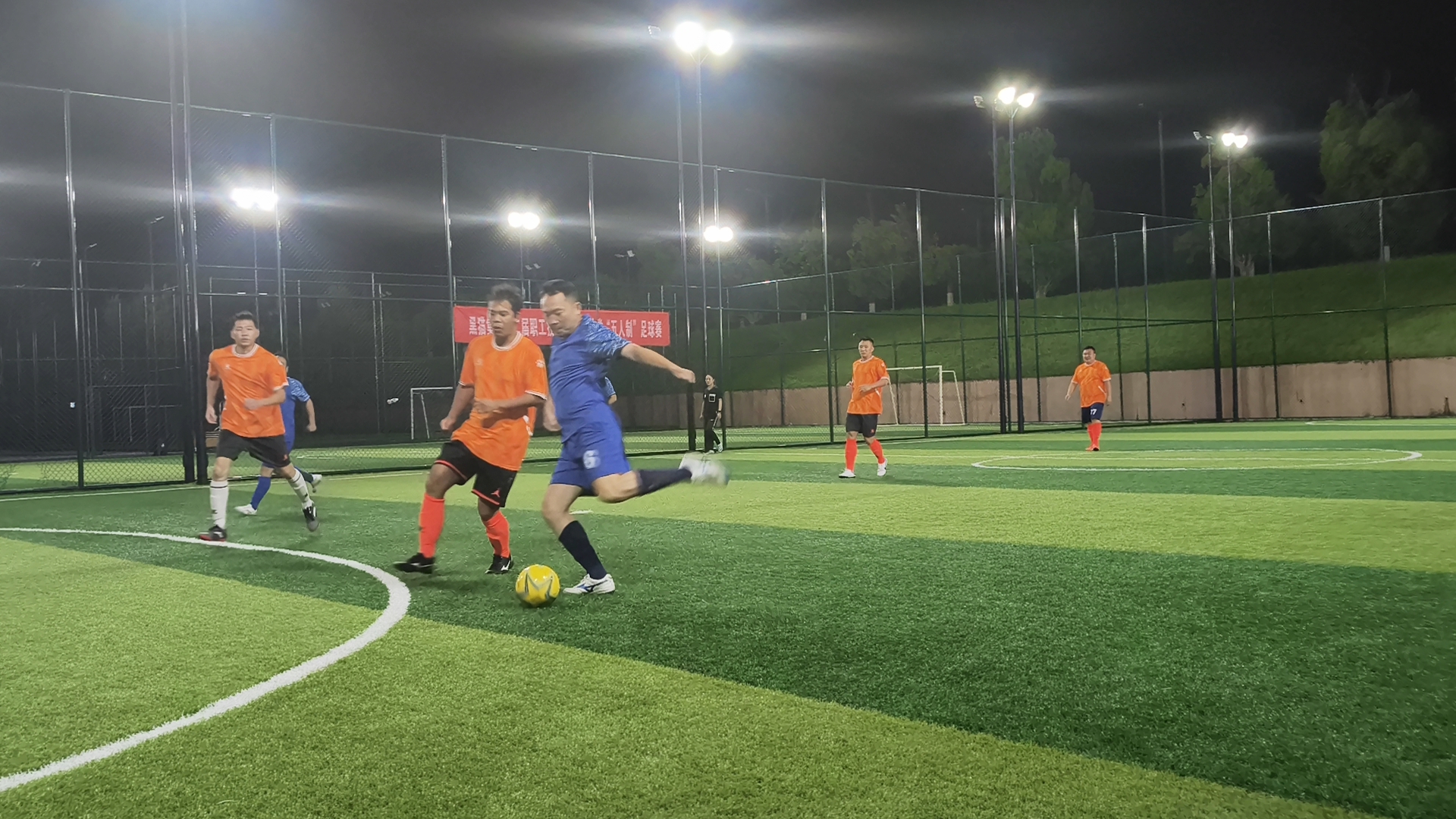 09a07e60fe52a399d92f19f7d49ff38d.jpg 09a07e60fe52a399d92f19f7d49ff38d.jpg